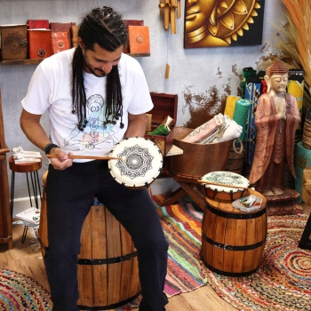 Bęben Szamański z drewna i skóry Mandala z Pałeczką 20 cm